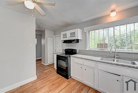 4 bed, 1222 sqft, $1,800 — Photo 4