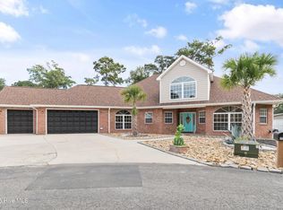 1860 Oak Harbour Drive SW, Ocean Isle Beach, NC 28469