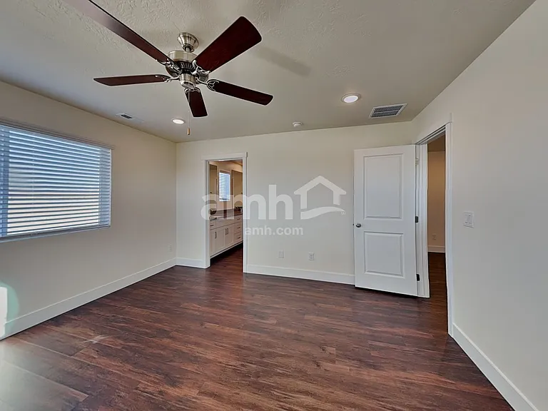 10032 W Raleigh St — Photo 9