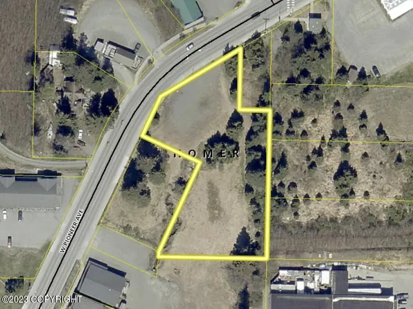 279 W Pioneer Ave, Homer, AK 99603