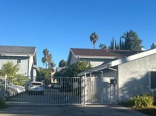 18985 Gault St, Reseda, CA 91335