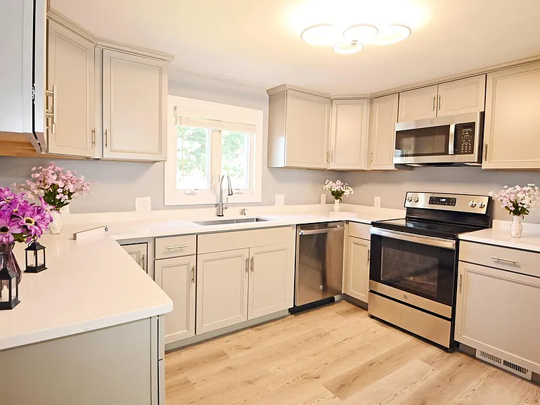 23 Allman Pl — Photo 1
