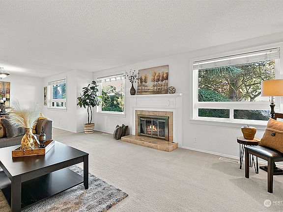 5th image of 8118 Oakbrook Lane SW