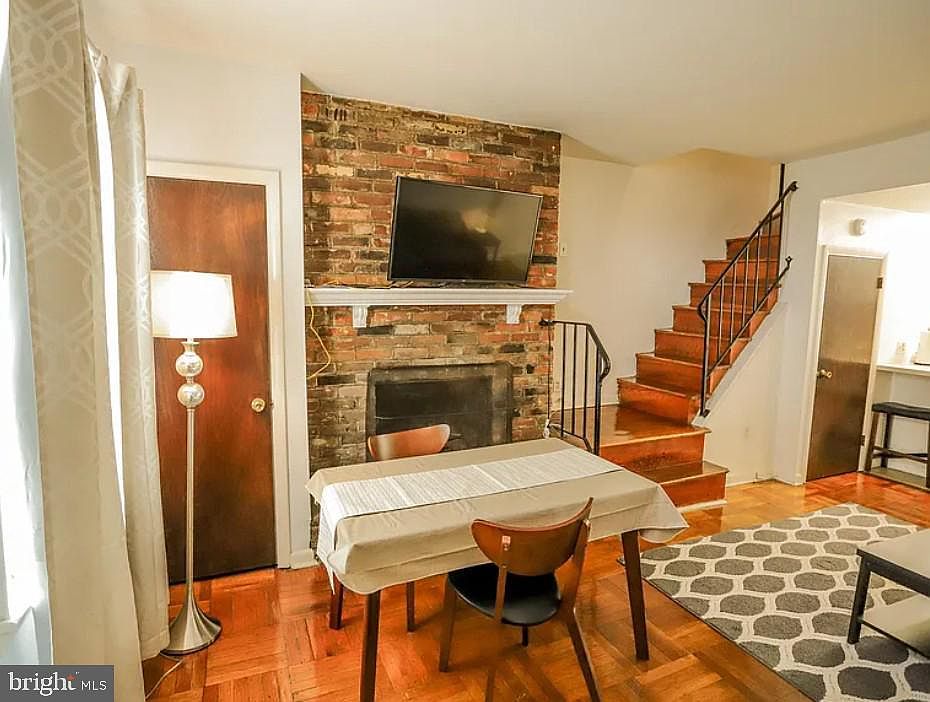1st image of 256 S Alder St #1A