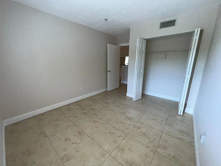 7832 Sonoma Springs Cir #201 — Photo 14
