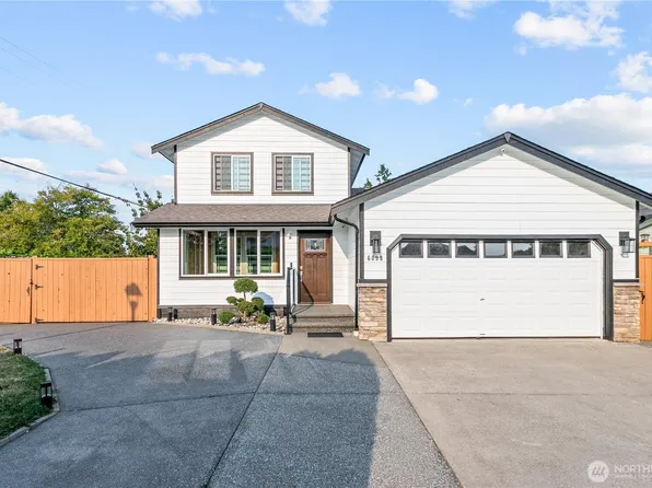 6098 Pacific Heights Drive, Ferndale, WA 98248