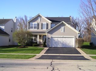 149 Steamboat Dr, Gilberts, IL 60136
