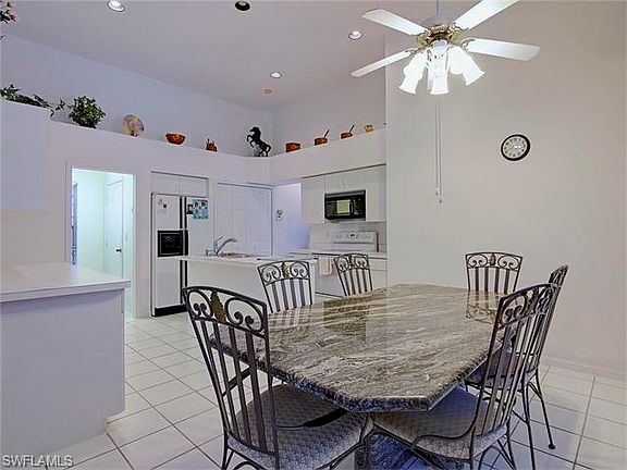 5th image of 22195 Seashore Cir