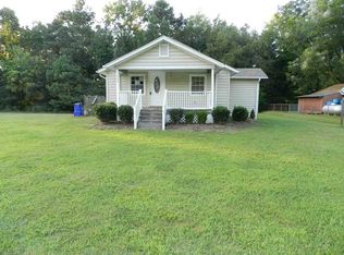 565 Turlington Rd, Suffolk, VA 23434