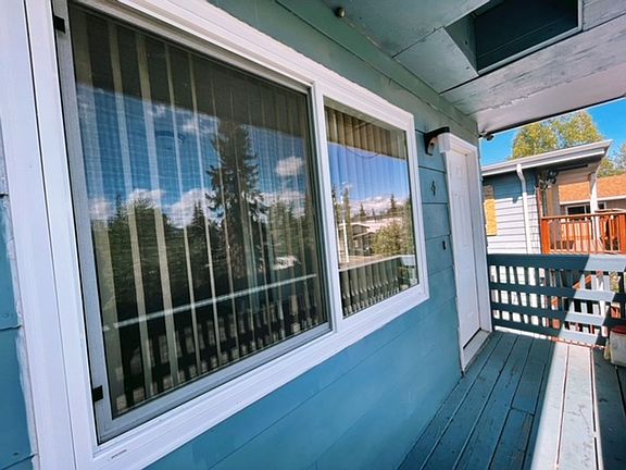 4th image of 541 Irwin St APT 4
