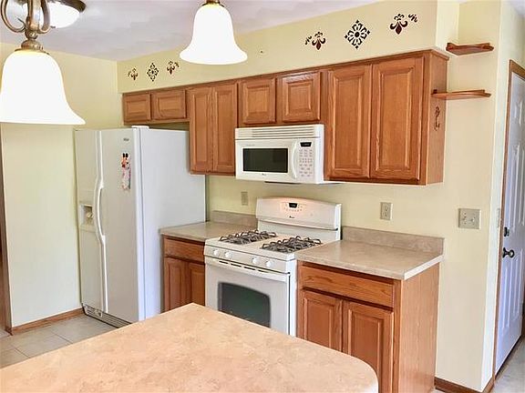 4th image of 6708 Butterfield Dr