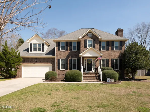 323 Mary Beth Drive, Greenville, NC 27858