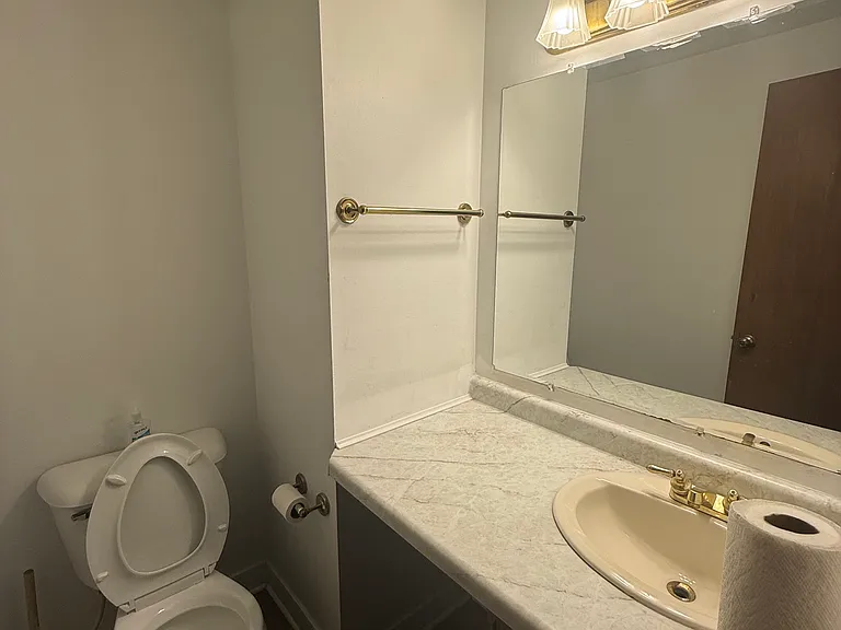 6580 Forest Glen Ave — Photo 7