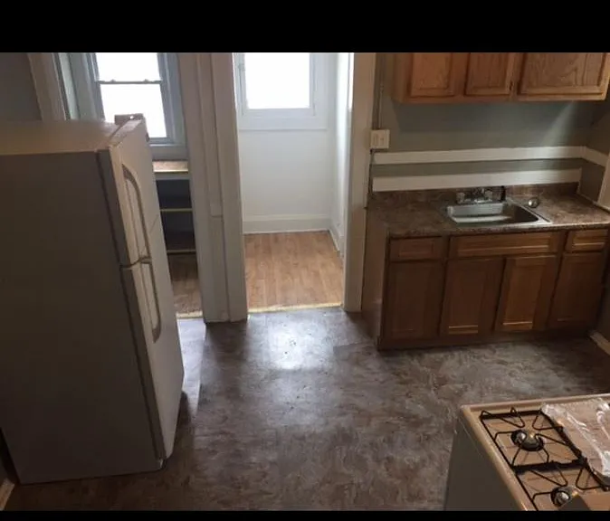839 South Ave — Photo 5