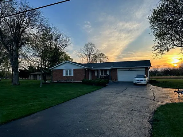 8701 Crestway Dr, Clayton, OH 45315