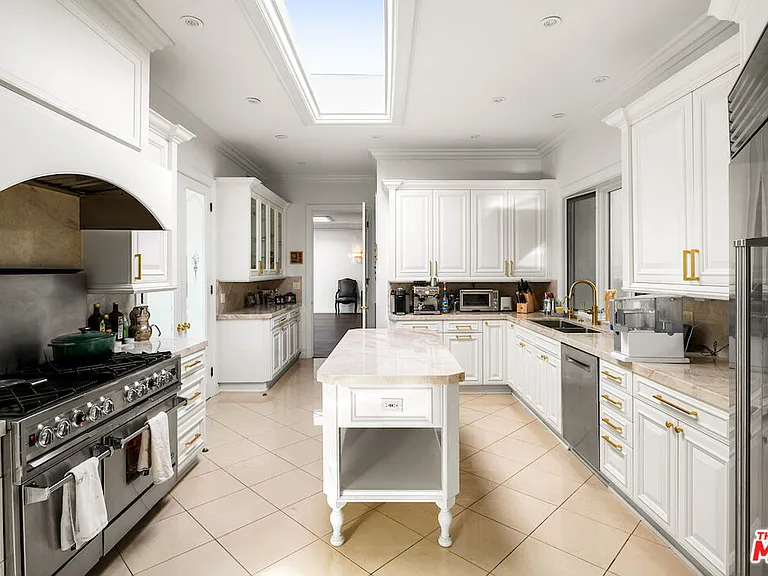 1845 Loma Vista Dr — Photo 21