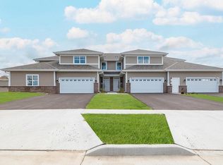 704 Cardinal Ln #1402, Mukwonago, WI 53149