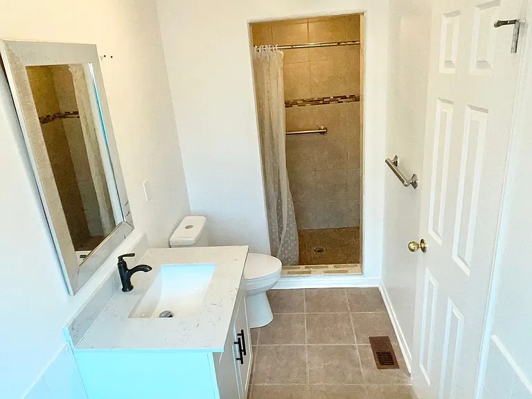 1430 Forest St — Photo 19