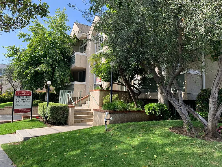 Oxford Villa Apartments — Photo 7