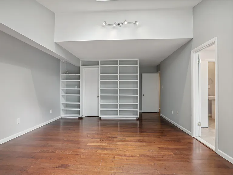 1226 Providence Ter — Photo 11
