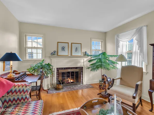 9 Carlile Terrace, Little Silver, NJ 07739