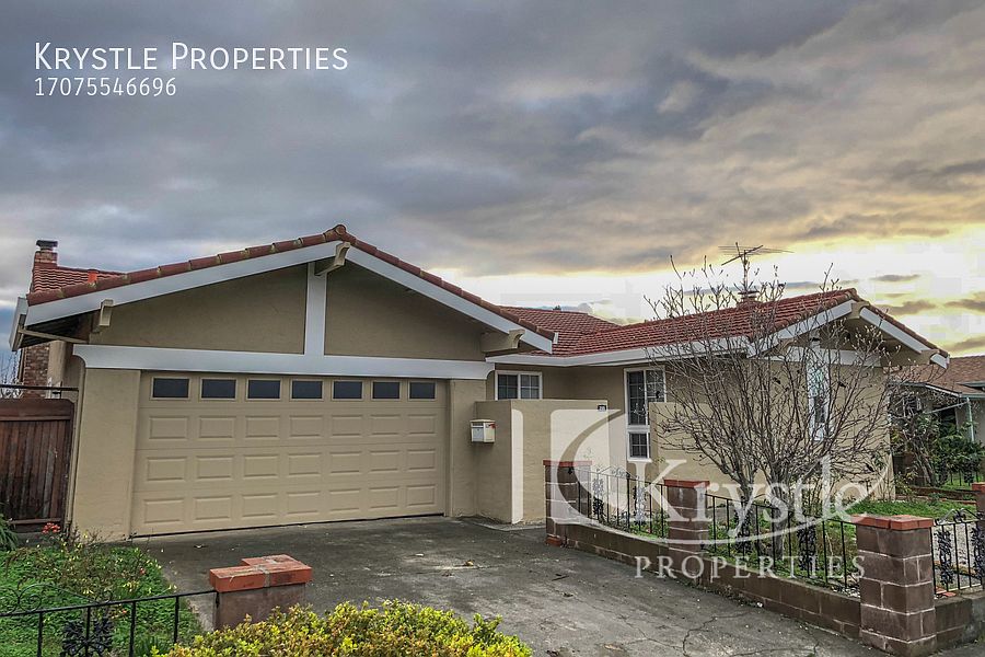 1st image of 209 Kimberly Dr