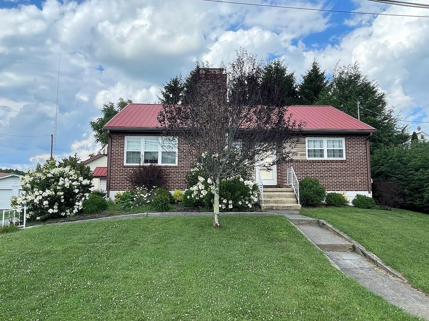 204 10th St, Princeton, WV 24740 Zillow