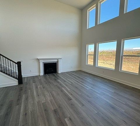2nd image of 8883 Firethorne Dr