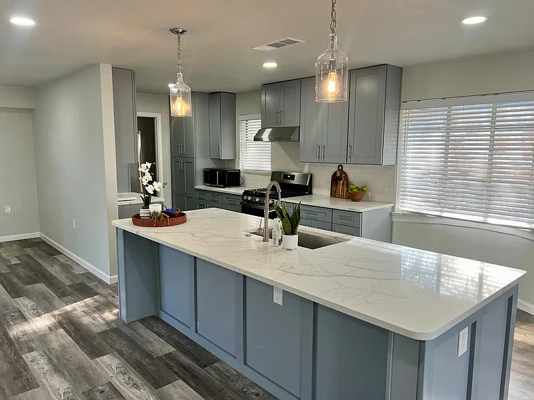 2228 Babalos Ln — Photo 1