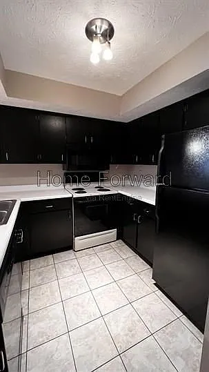 Studio, 1.0 bath, 432 sqft, $950 — Photo 4