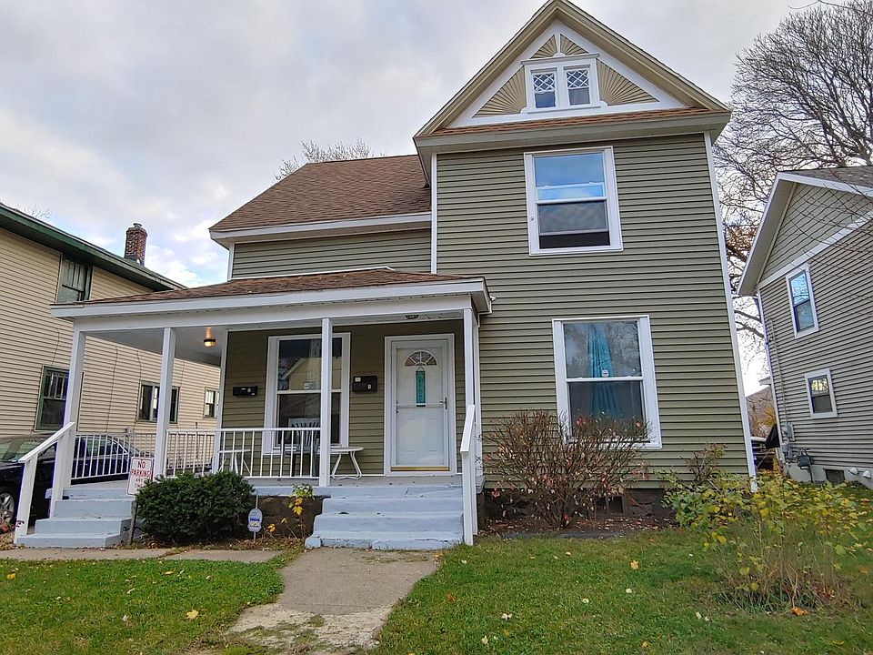 1st image of 452 Oakdale St SE #1
