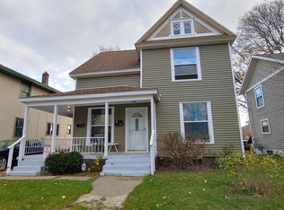 452 Oakdale St SE #1, Grand Rapids, MI 49507