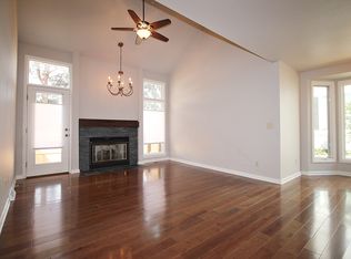 12589 Broadmoor St, Overland Park, KS 66209