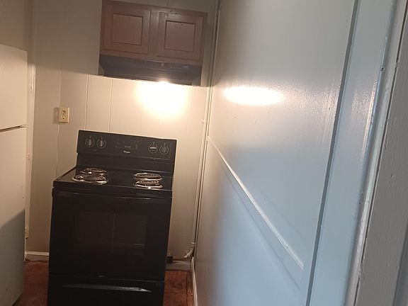 3rd image of 5951 Julie Ave