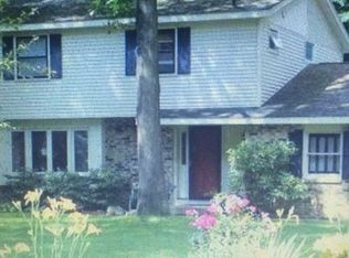 965 Mancelona Dr, Muskegon, MI 49445