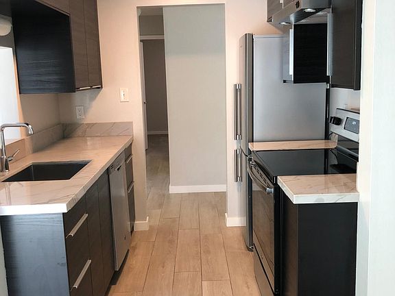 2nd image of 1038 Chula Vista Ave