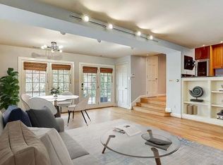 8 Tamworth Rd, Baltimore, MD 21210