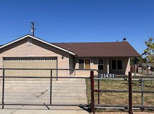 21431 Santa Barbara Dr, Tehachapi, CA 93561