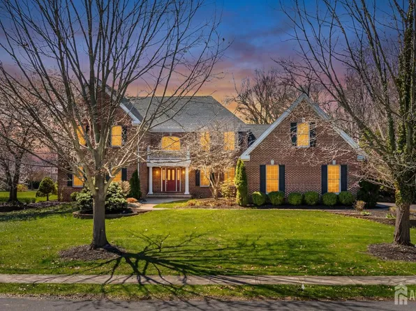 4 Windmill Ct, Plainsboro, NJ 08536