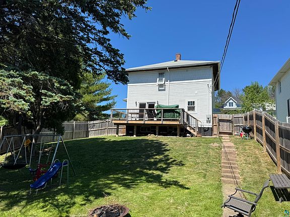 3rd image of 2260 W 13th St