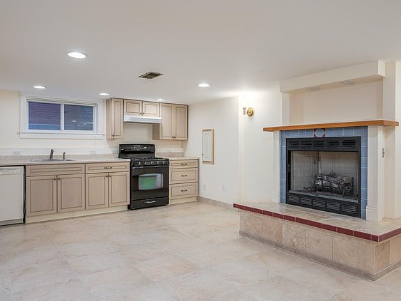 Kitchen, Living Room, Fireplace