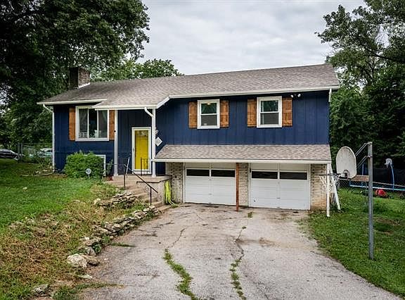 2nd image of 1820 S 52nd Dr