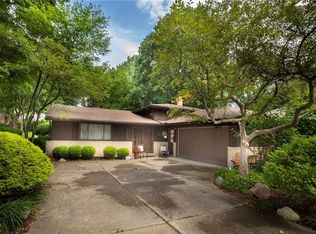 21536 Mastick Rd, Fairview Park, OH 44126