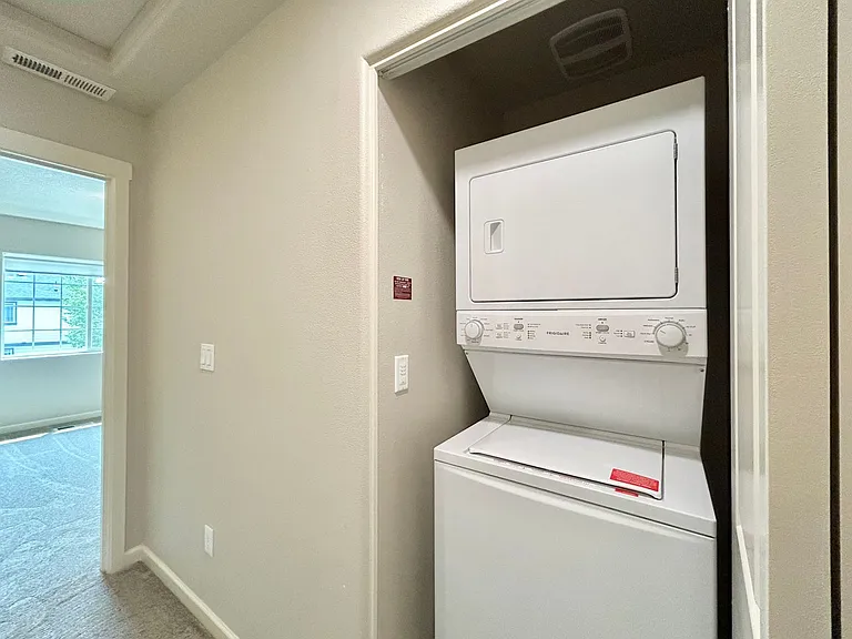 7211 NW Eleanor Ave — Photo 39