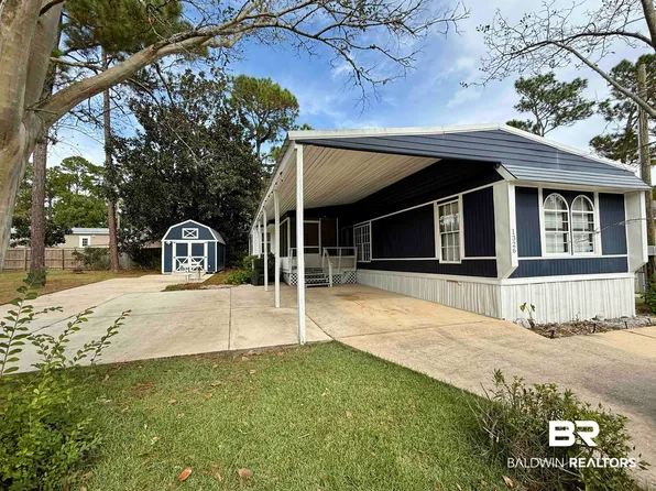 1326 Ridgewood Dr, Lillian, AL 36549