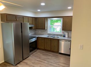 2131 Kilps Dr, Waukesha, WI 53188