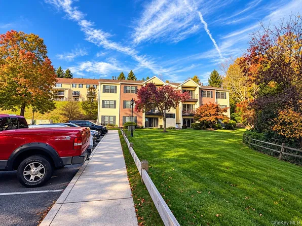 41 Huntington Circle #41, Peekskill, NY 10566