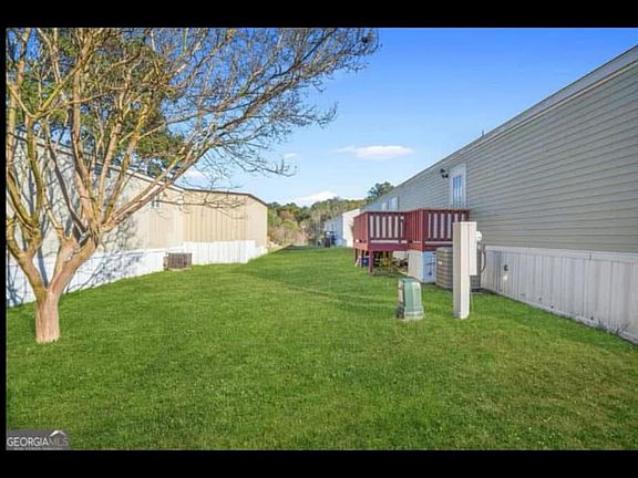 5th image of 595 Greenview Cir