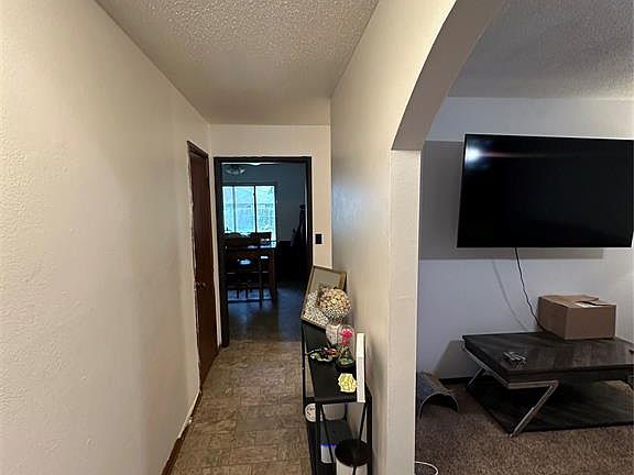 4th image of 4705 Del Aire Dr