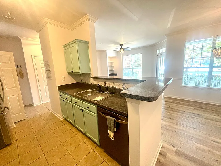 45 Sycamore Ave #1415 — Photo 5